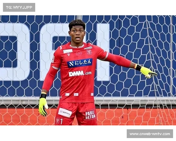 帕尔马门将铃木彩艳本轮多次扑救